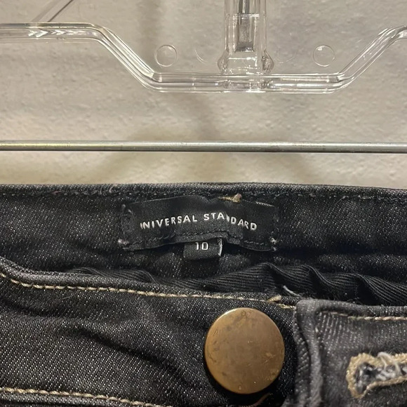 universal Standard woman’s black jeans - Picture 6 of 9
